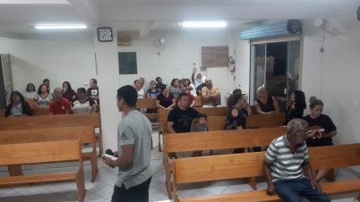 Moradores de Picadas do Sul em reunião para debater soluções após a enchente